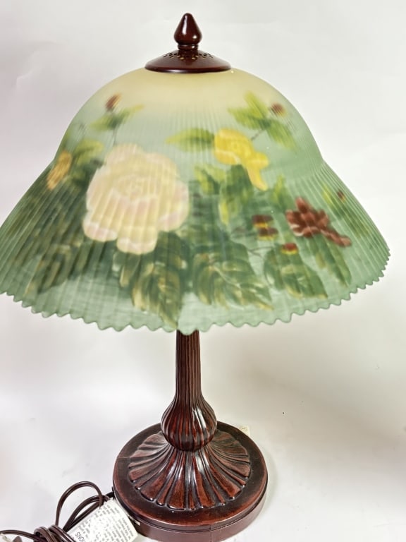 1999 Gwynda Turley Reversed Glass Floral Table Lam: 1999 Gwynda Turley Reversed Glass Floral Table Lamp, 19in by 14in