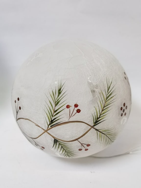 Christmas Crackle Glass Bulbous Lamp: Christmas Crackle Glass Bulbous Lamp, 7.5in