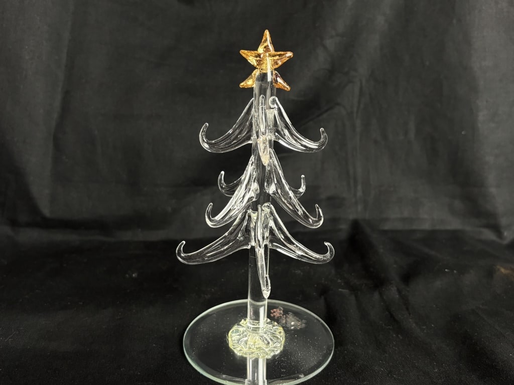 Vintage Clear Art Glass Christmas Tree: Vintage Clear Art Glass Christmas Tree, 6.25in
