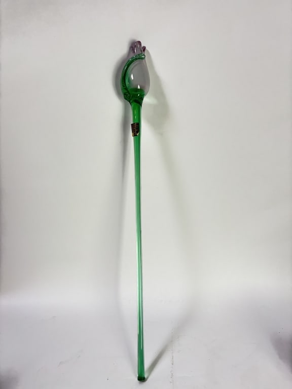 Large Vintage Mikasa Art Glass Light Purple Flower: Large Vintage Mikasa Art Glass Light Purple Flower, 20in