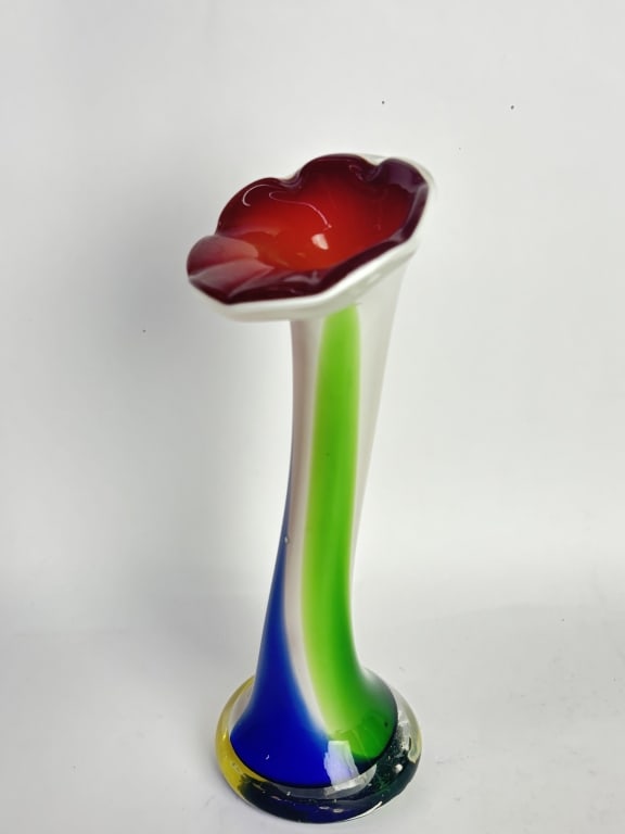 Vintage Art Glass Jack-in-the-Pulpit Vase: Vintage Art Glass Jack-in-the-Pulpit Vase, 9.5in