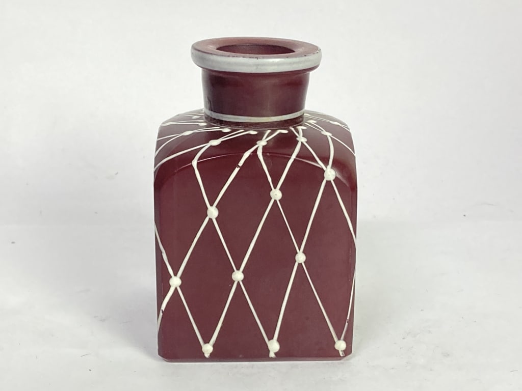 Vintage Maroon Glass Net Pattern Vase (1 of 3)