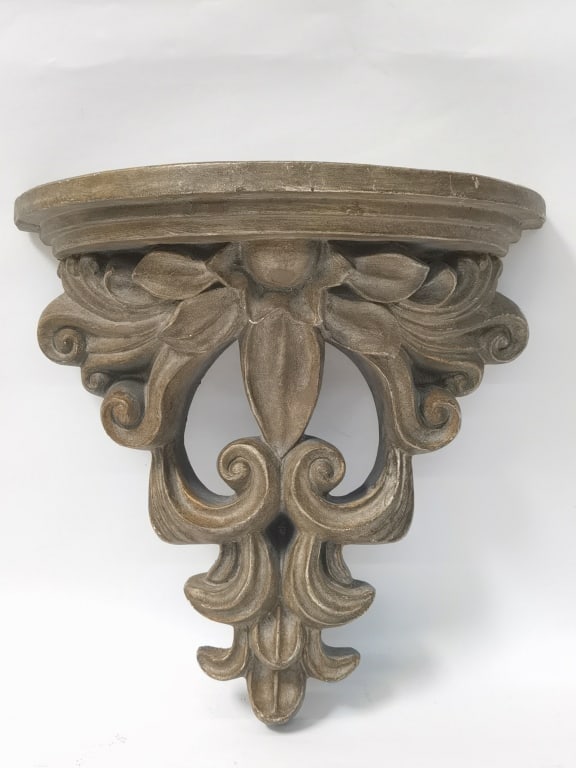 Plastic Wall Stand: Plastic Wall Stand, 11.5in by 11in