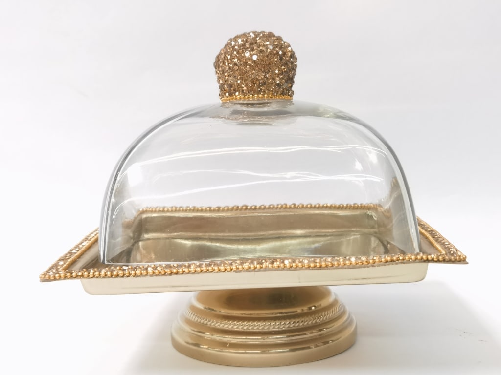 Glass Top Cake Stand: Glass Top Cake Stand, 7.5in by 6.5in