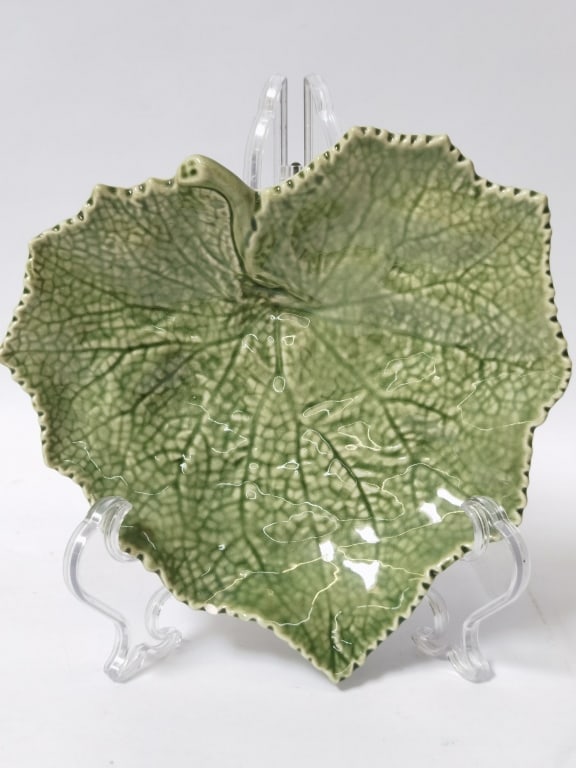Bordallo Pinheiro Porcelain Maple Leaf Plate: Bordallo Pinheiro Porcelain Maple Leaf Plate, 7.5in
