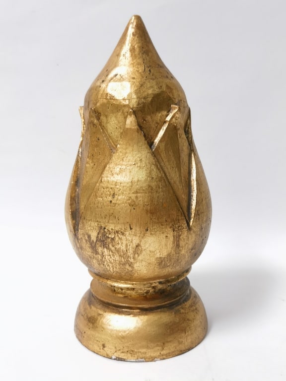 Vintage Gilt Wood Carved Decor: Vintage Gilt Wood Carved Decor, 11.5in