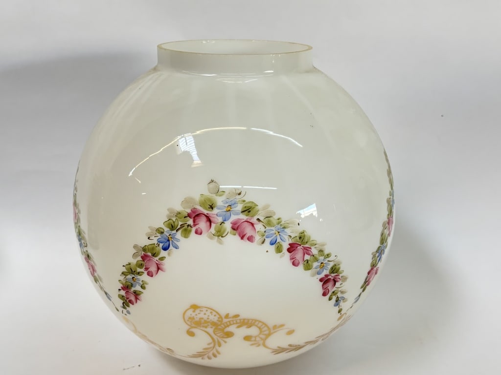 Vintage Gilt Hand Painted Floral Milk Glass Lamp S (1 of 5)