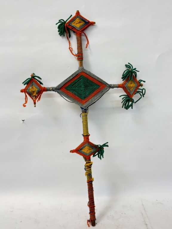 Vintage Ojo De Dios God's Eye: Vintage Ojo De Dios God's Eye, 24in by 12in