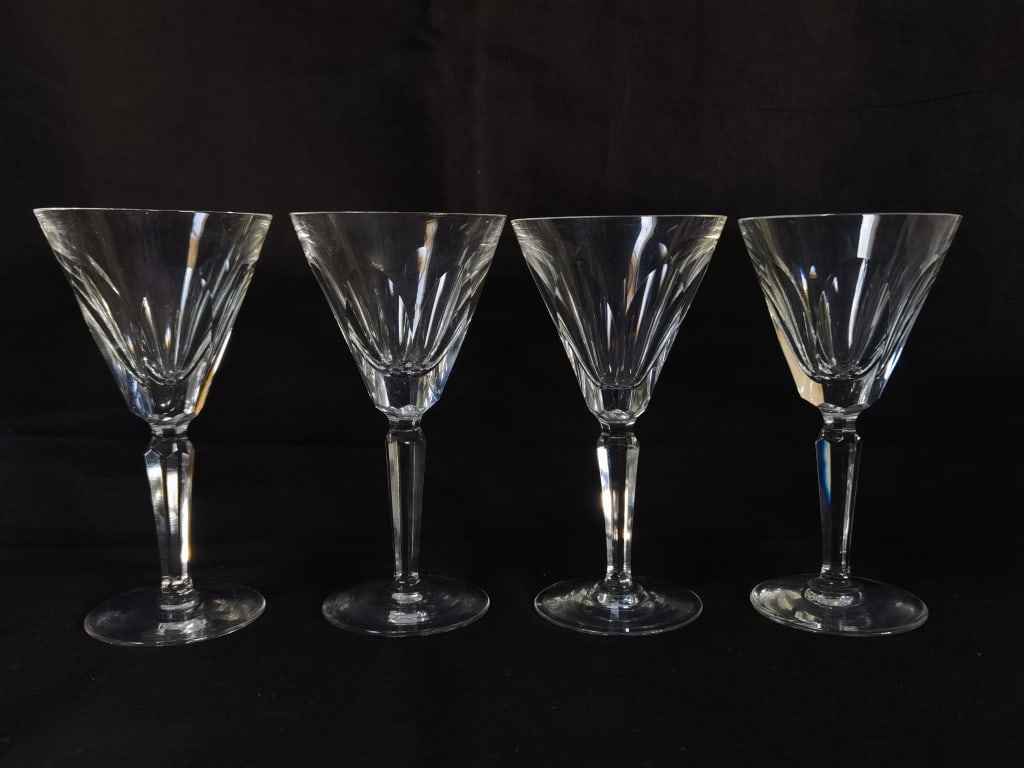 (4) Vintage Waterford Crystal "Sheila" Wine Glasse: (4) Vintage Waterford Crystal "Sheila" Wine Glasses, 6.5in