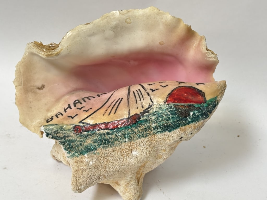 Vintage Hand Painted Sea Shell from Bahama (1 of 4)