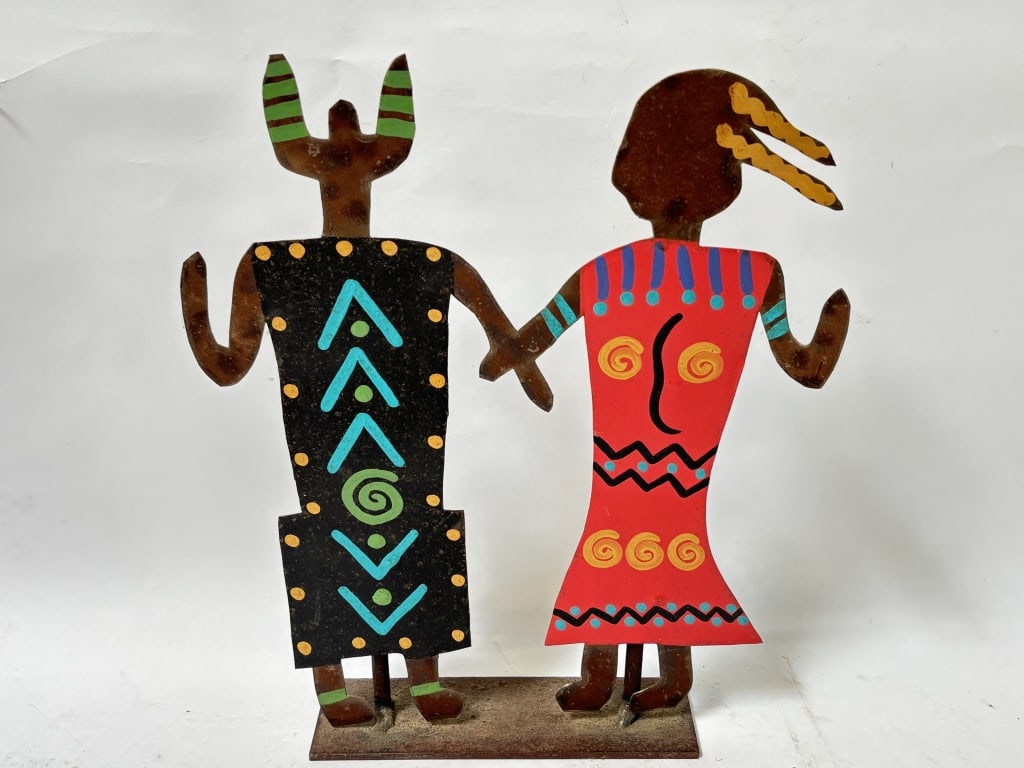 Vintage Painted Metal Couple Sculpture: Vintage Painted Metal Couple Sculpture, 10.25in by 9.25in