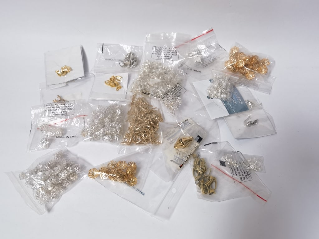 Group of Costume Jewelry Beads (1 of 2)