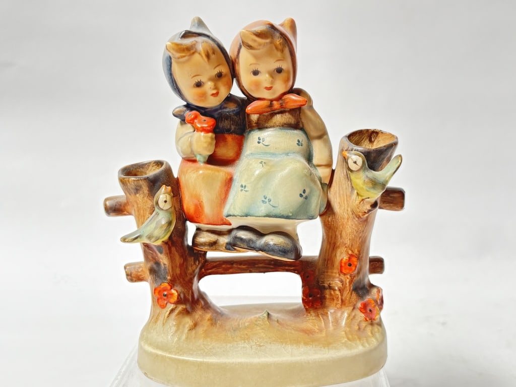 Goebel Hummel Porcelain "Coquettes" Figurine (1 of 3)