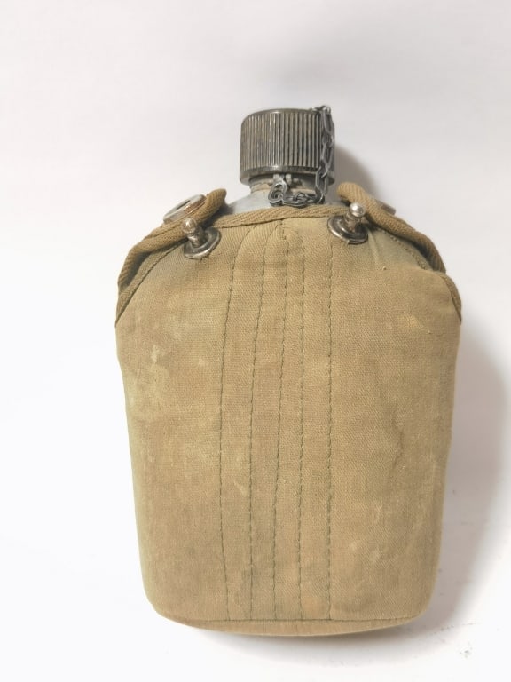 1962 US Military Aluminum Canteen (1 of 3)