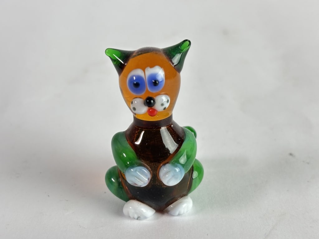 Vintage Murano Italy Art Glass Cat: Vintage Murano Italy Art Glass Cat, 2in by 1.5in