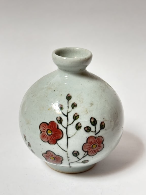 Japanese Porcelain Famille Rose Vase (1 of 3)