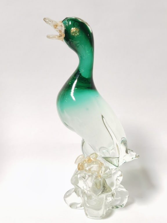 Vintage Murano Italy Glitter Green Art Glass Duck: Vintage Murano Italy Glitter Green Art Glass Duck, 9.5in
