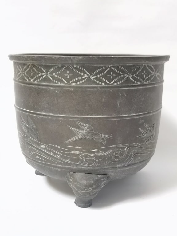 Vintage Japanese Bronze Three-Foot Censer (1 of 5)