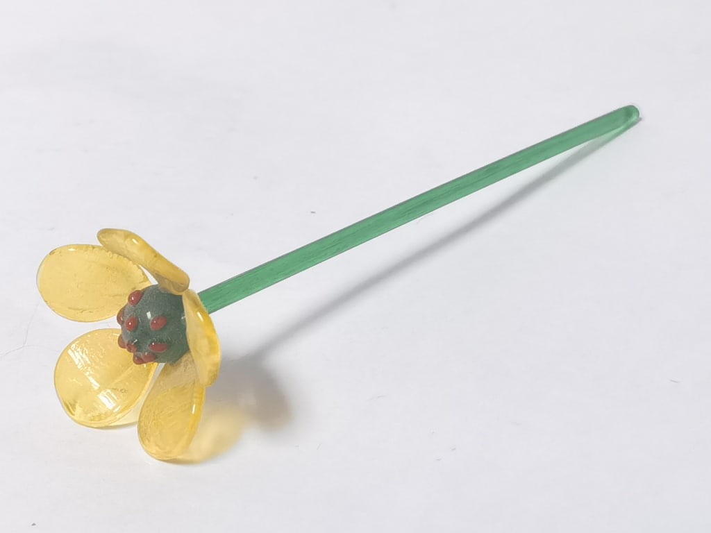 Vintage Art Glass Flower (1 of 3)