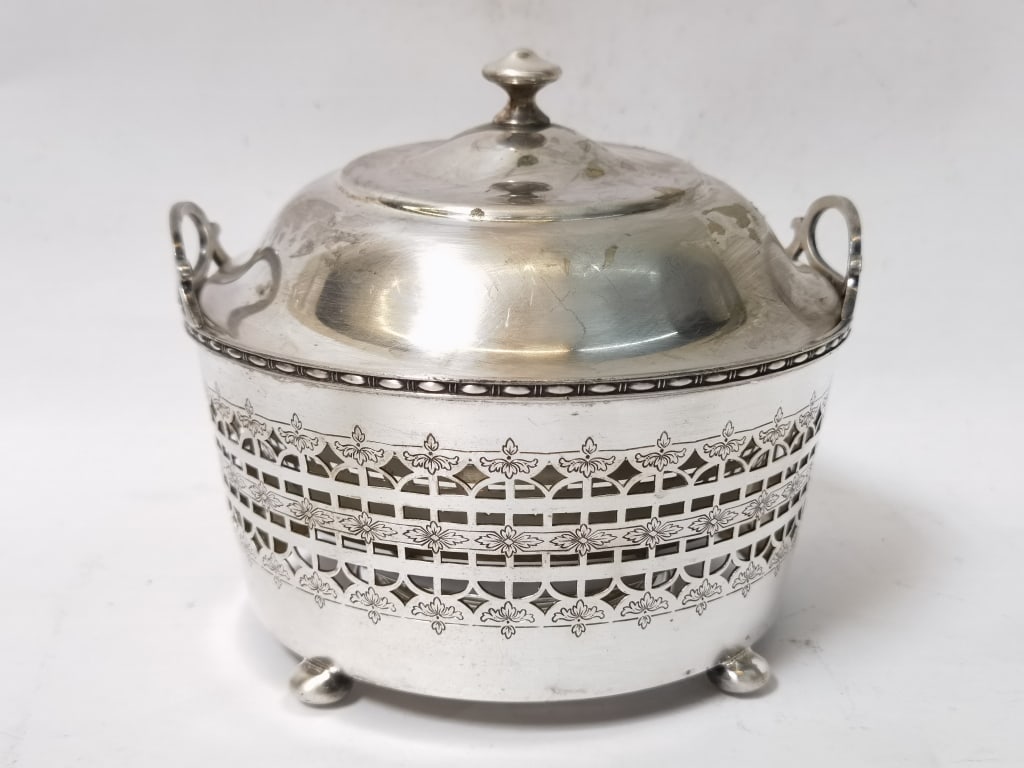 Vintage Oneida Paul Revere Pierced Silver-Plate Ch (1 of 5)