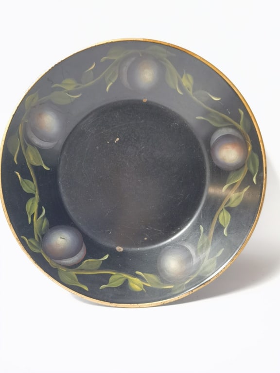 Round Black Toleware Tray (1 of 3)