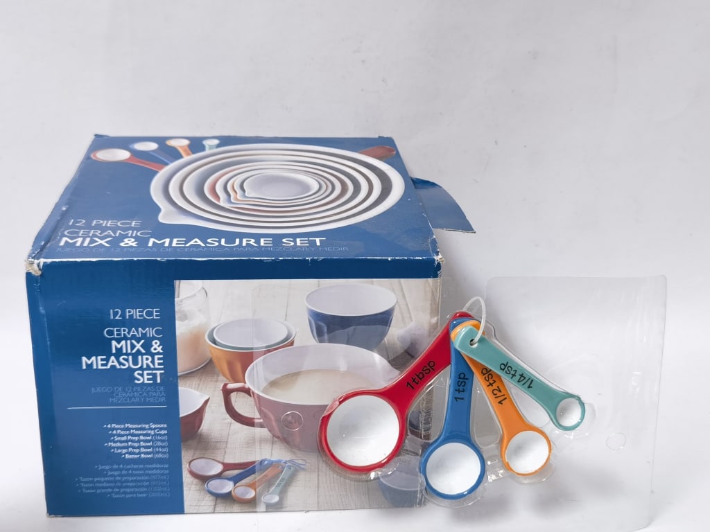 12-Piece Mix & Measure Set (1 of 4)