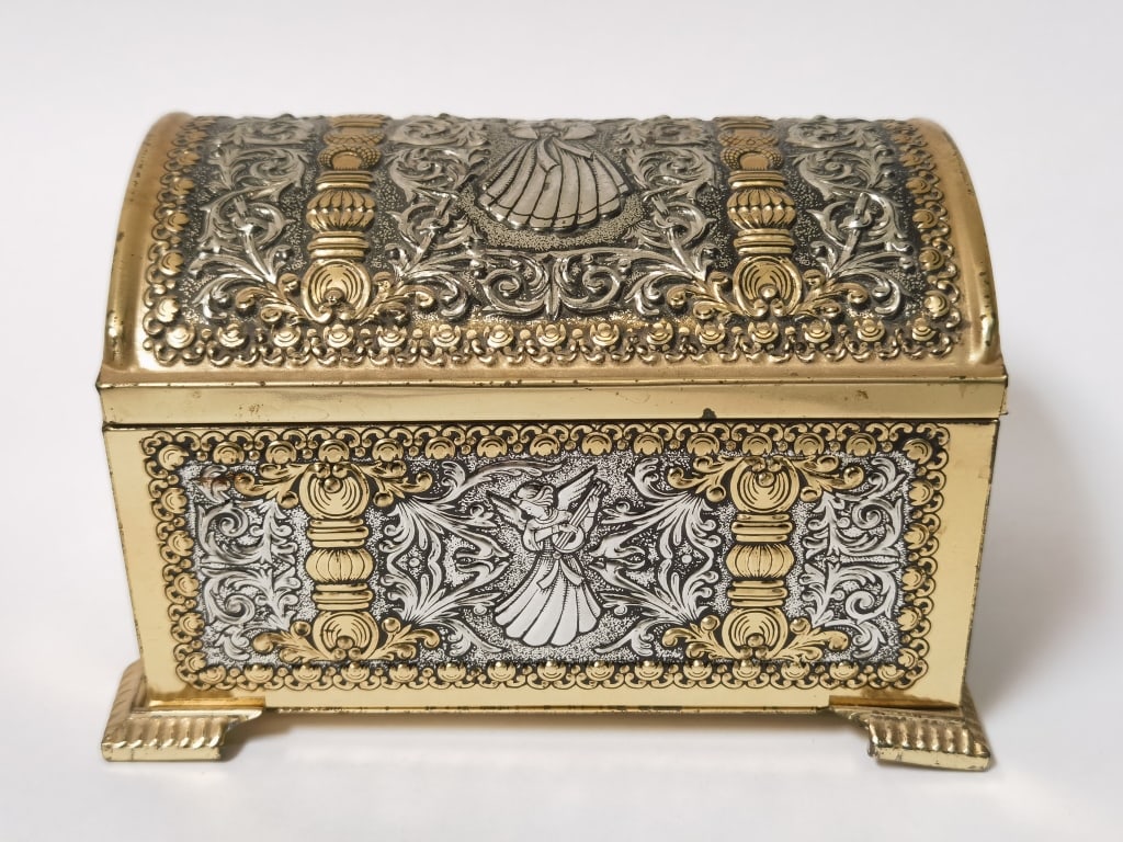 Vintage Embossed Brass "Angel" Jewelry Box: Vintage Embossed Brass "Angel" Jewelry Box, 6.5in by 4.5in by 4in