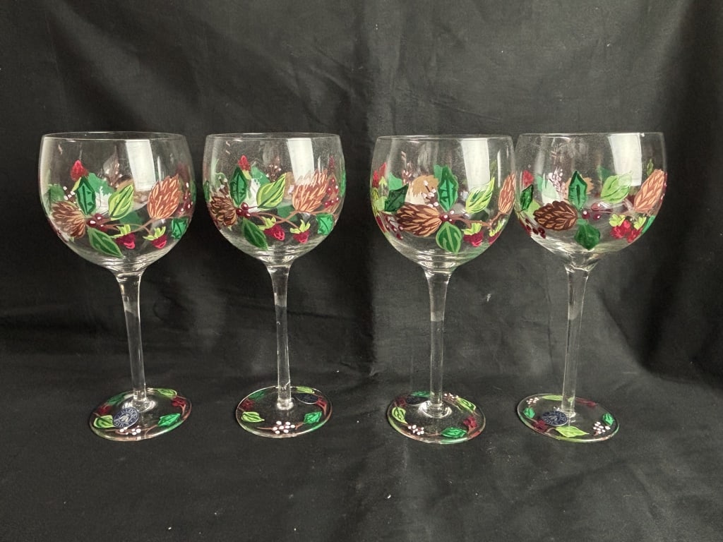 (4) Block Basics Winter Garland Wine Glasses: (4) Block Basics Winter Garland Wine Glasses, 8.75in