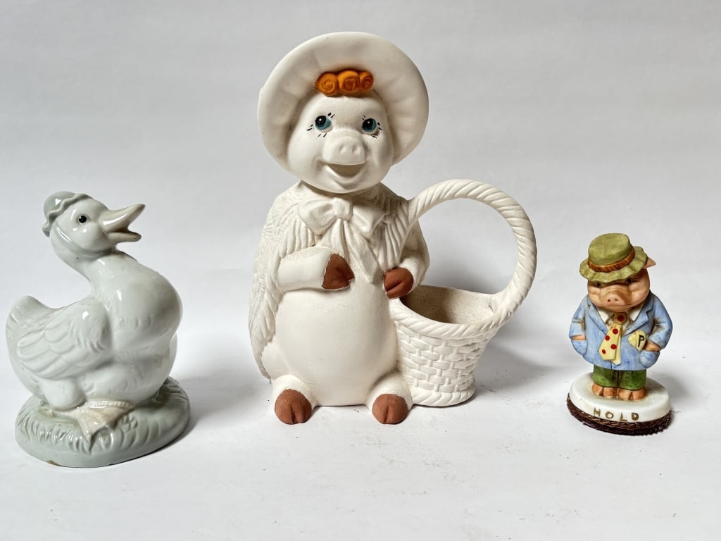 (3) Vintage Animal Figurines (1 of 3)