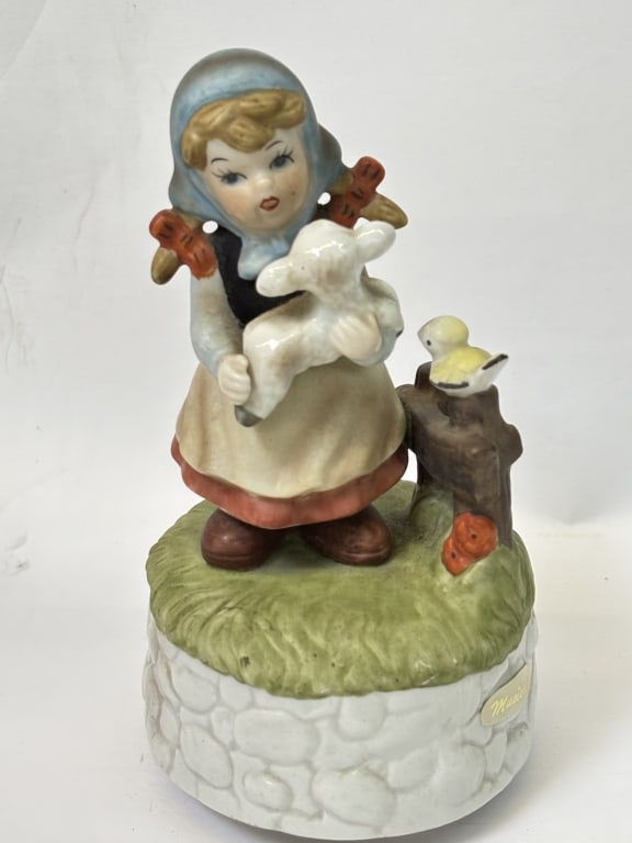 Vintage Porcelain Shepherdess Music Box: Vintage Porcelain Shepherdess Music Box, 6.5in