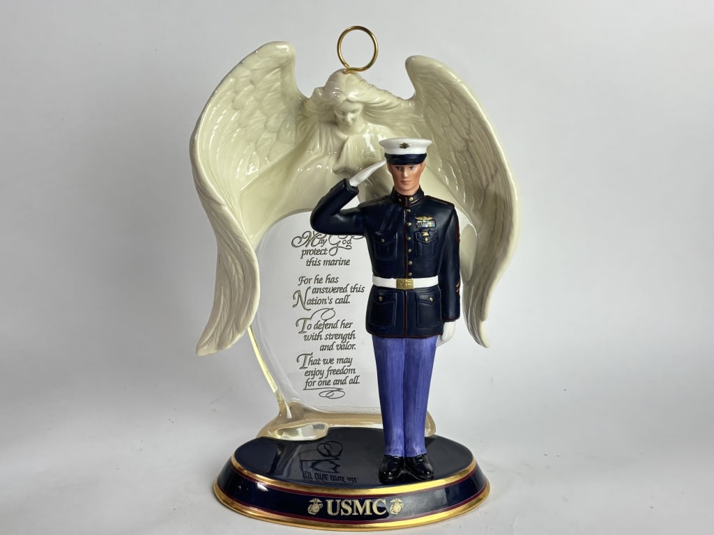 Vintage Bradford Exchange USMC Wings of Protection (1 of 5)