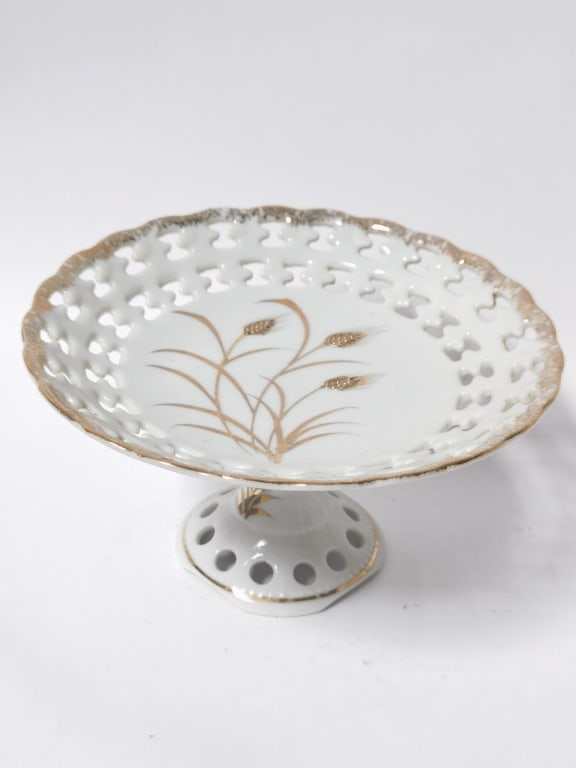 Vintage Lefton China Pierced Porcelain Footed Bowl (1 of 4)