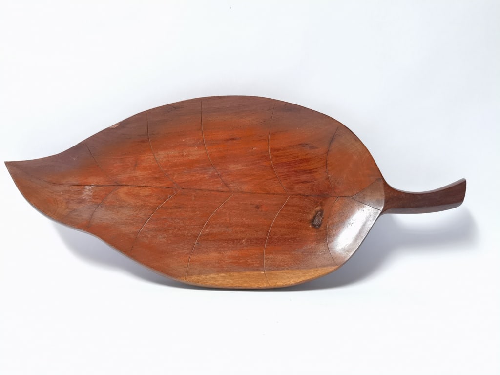 Wood Carved Leaf Dish (1 of 4)