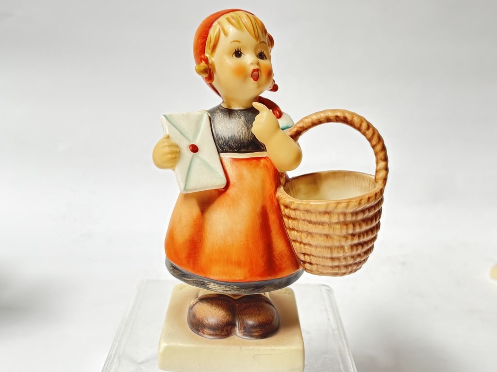Goebel Hummel Porcelain "Meditation" Figurine (1 of 3)