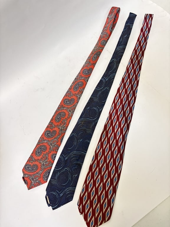 (3) Vintage Ties: (3) Vintage Ties