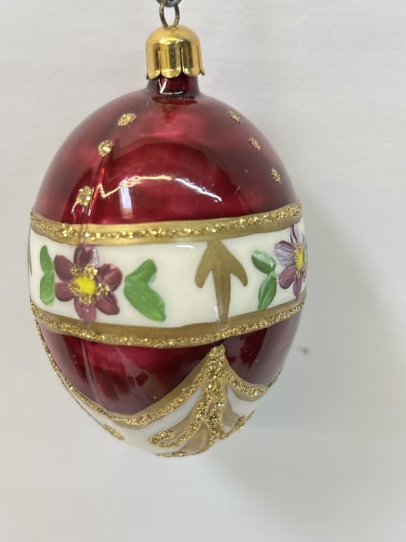 Vintage Glass Ornament: Vintage Glass Ornament, 2.5in