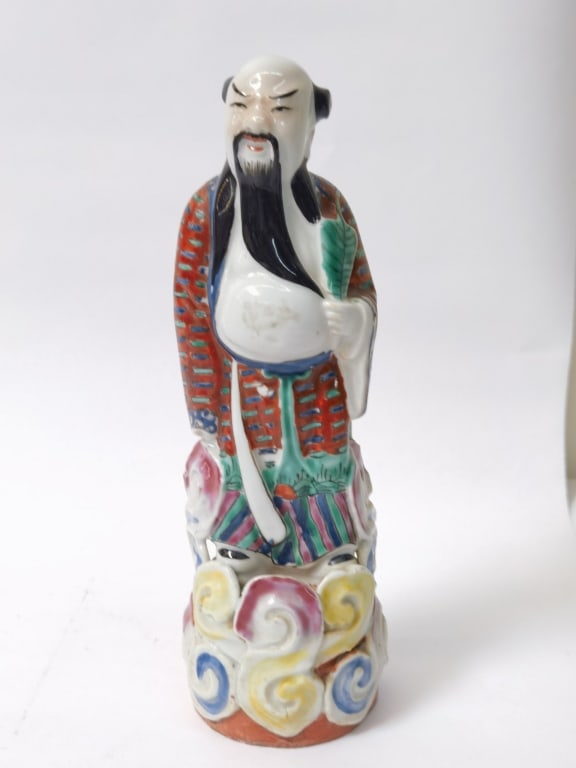 Chinese Porcelain Famille Rose Figurine: Chinese Porcelain Famille Rose Figurine, 10in