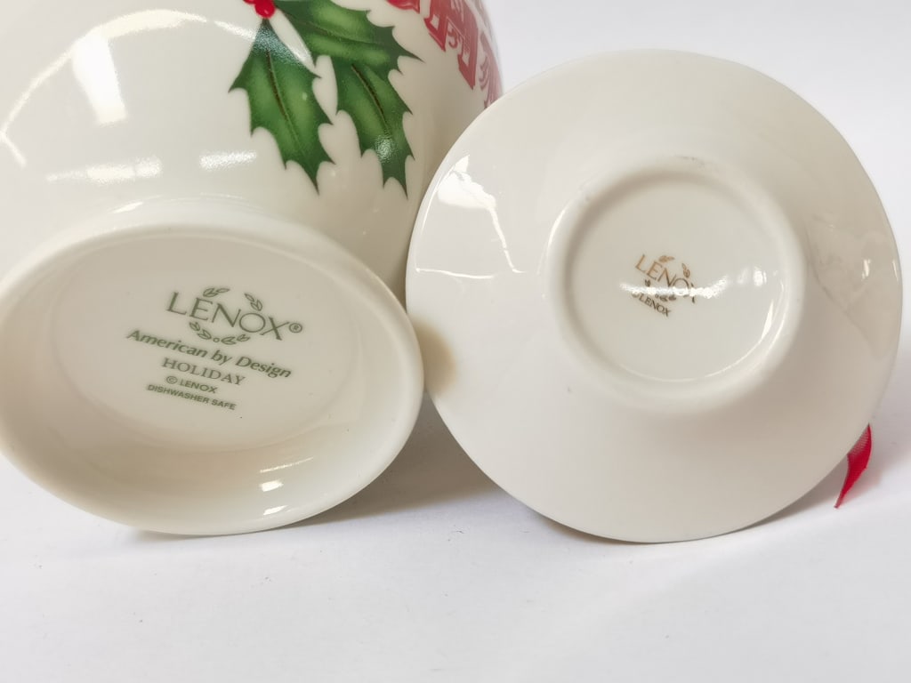 (2) Lenox Porcelain Holidays Cups - 3