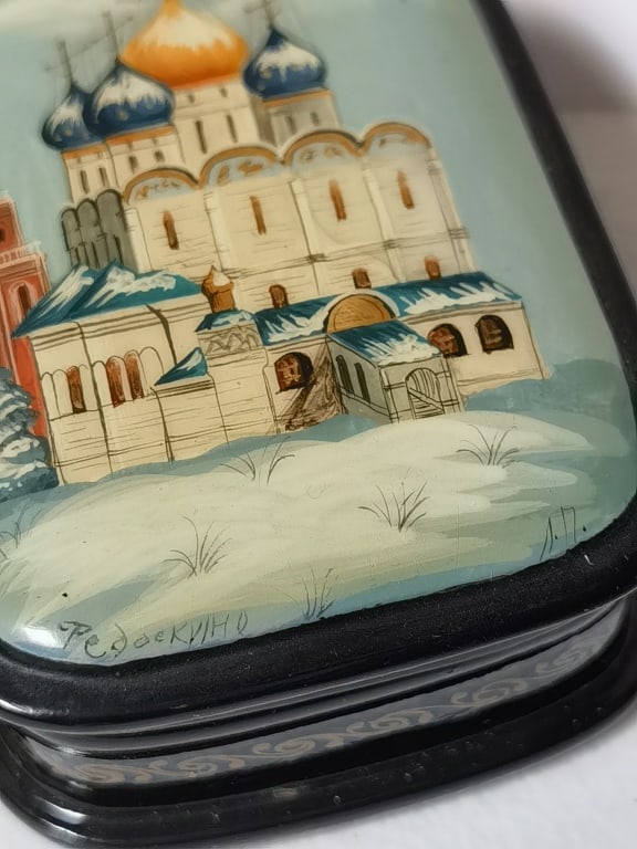 Signed Russian Lacquerware Jewelry Box - 3