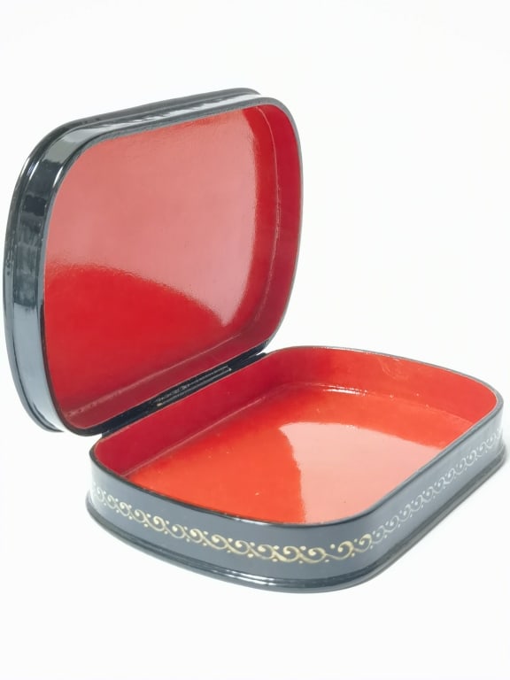 Large Signed Russian Lacquerware Jewelry Box - 2