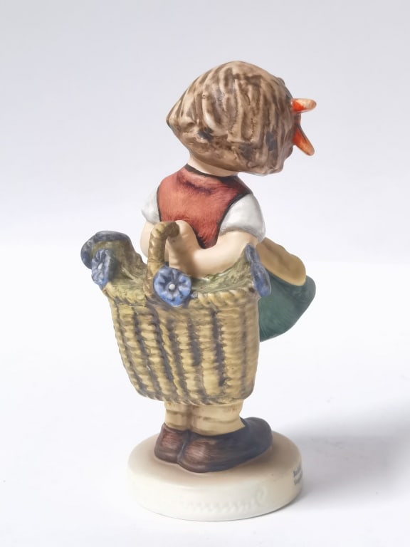 1971 Goebel Hummel "Bashful" Figurine - 2
