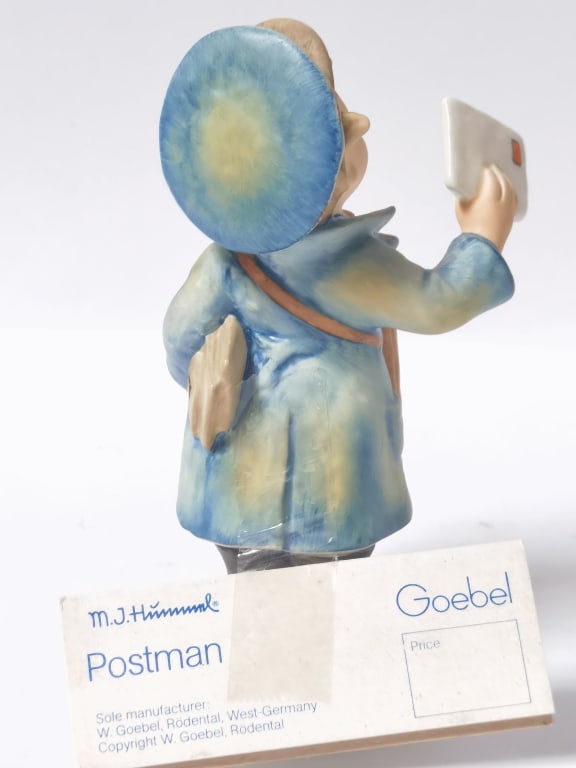 Goebel Hummel "Postman" Figurine - 2