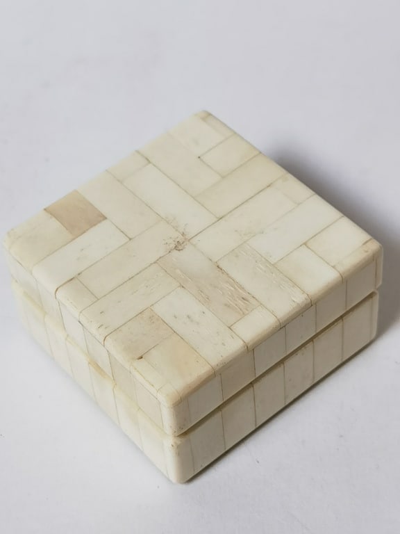 Square Inlaid Bone Trinket Box - 2