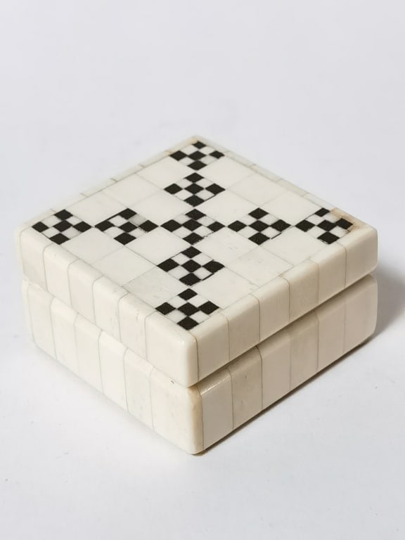 Checkerboard Inlaid Bone Box - 2