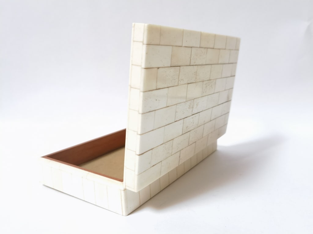 Rectangular Inlaid Bone Trinket Box - 4