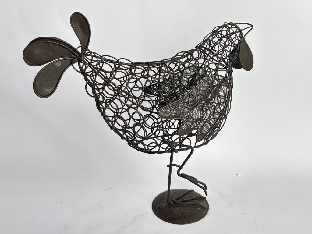 Wirework Hen Figurine - 3