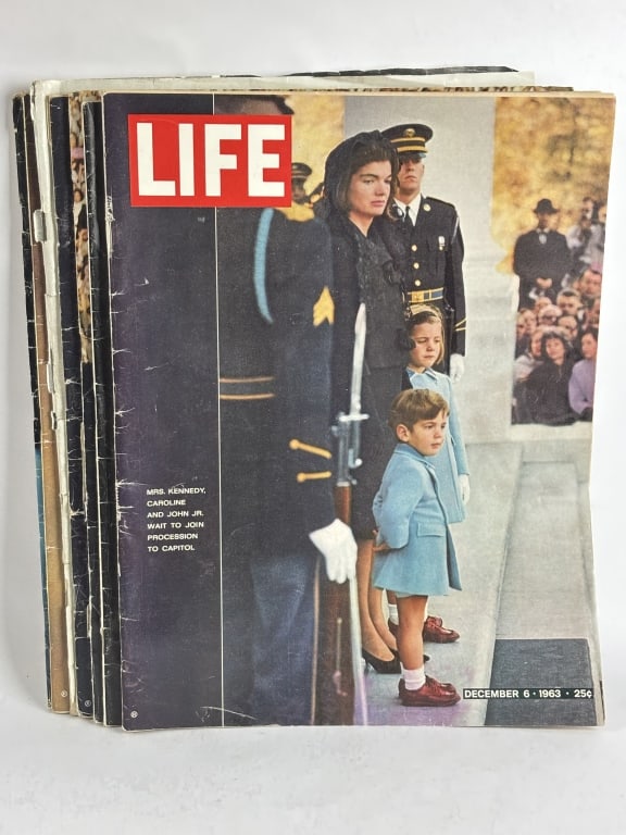 (7) 1963-65 Life Magazines: (7) 1963-65 Life Magazines, 13.75in