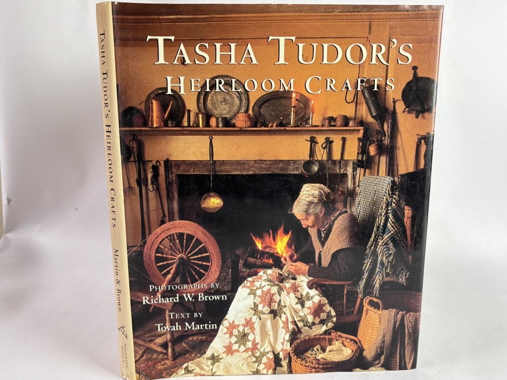 1995 Tasha Tudor's Heirloom Crafts: 1995 Tasha Tudor's Heirloom Crafts, 11in