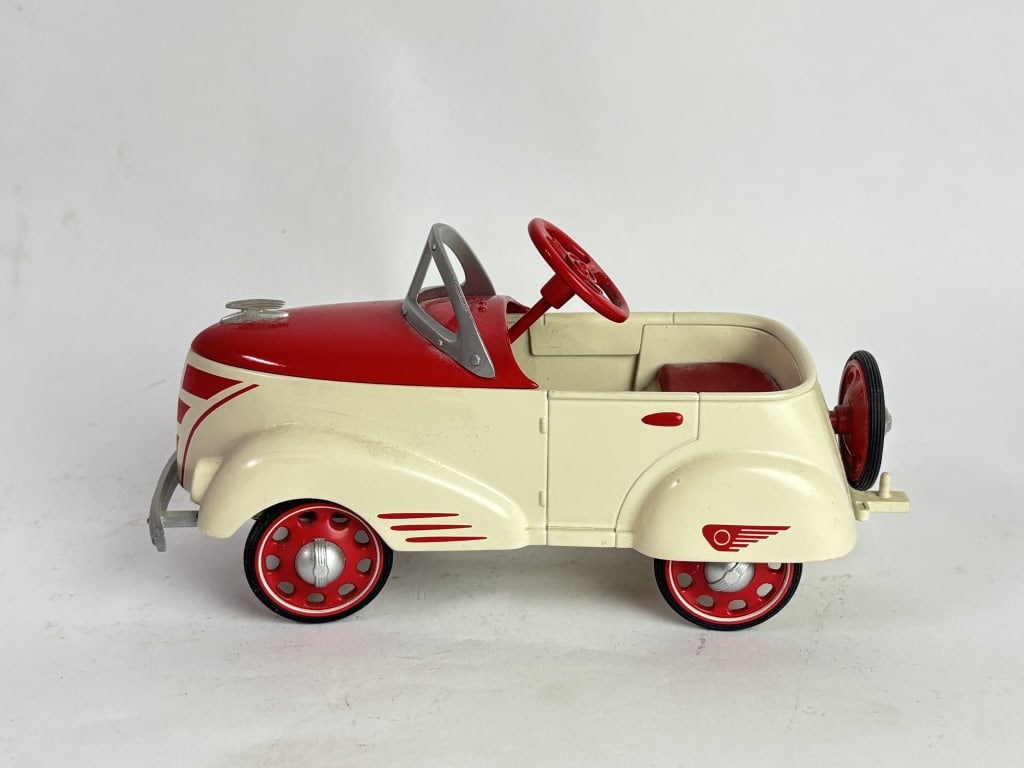 Hallmark 1940 Custom Pioneer with Trailer Toy Car: Hallmark 1940 Custom Pioneer with Trailer Toy Car, 6.25in by 3.75in