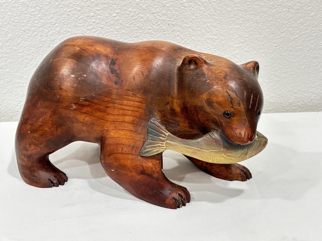 Japanese Bear and Salmon Carving (Kuma-Bori) (1 of 5)